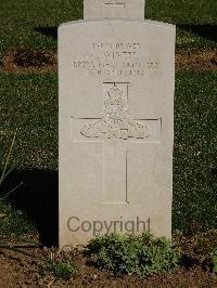 Salonika (Lembet Road) Military Cemetery - Winter, J